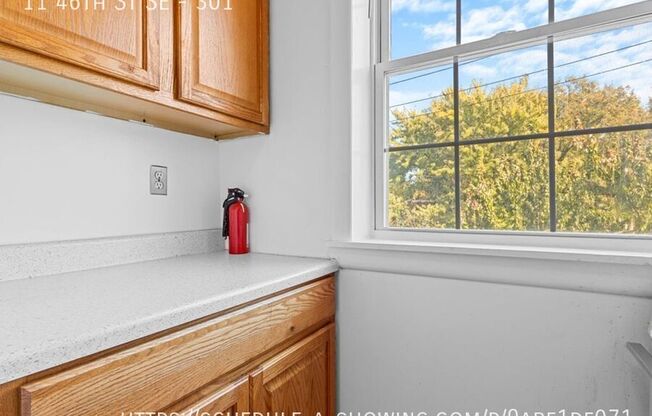 11 46 ST SE