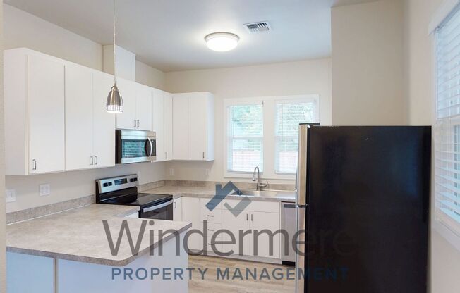 1322 East Alder