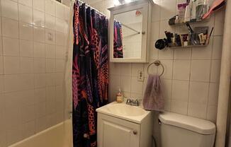 364 W 19 ST