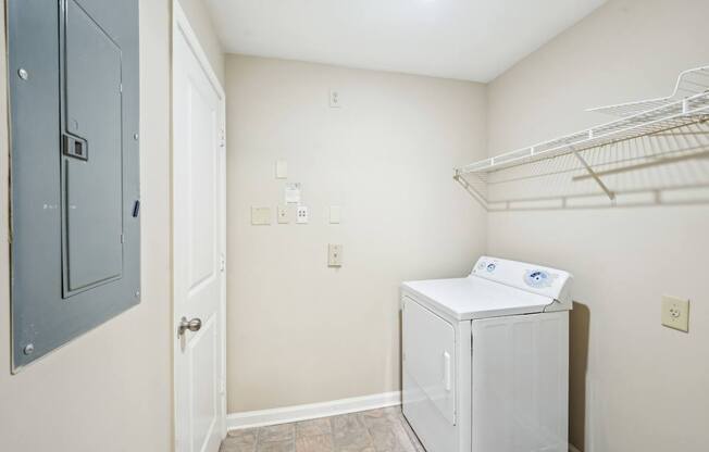 Full Size Laundry Room