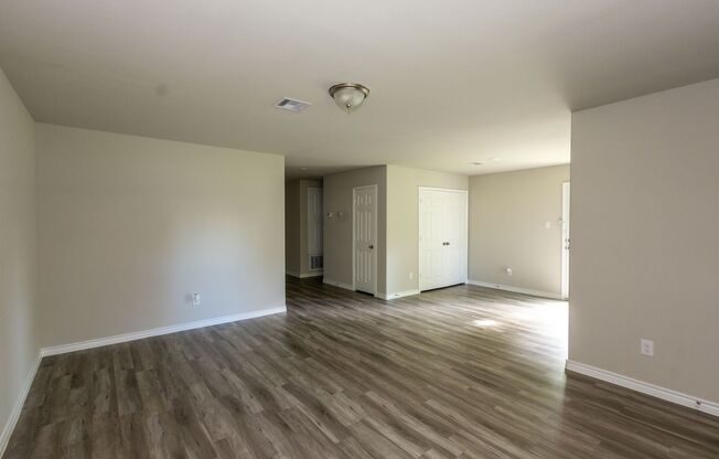 3 beds, 1 bath, $1,297