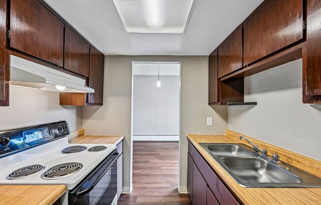 1 bed, 1 bath, 640 sqft, $1,200, Unit 304