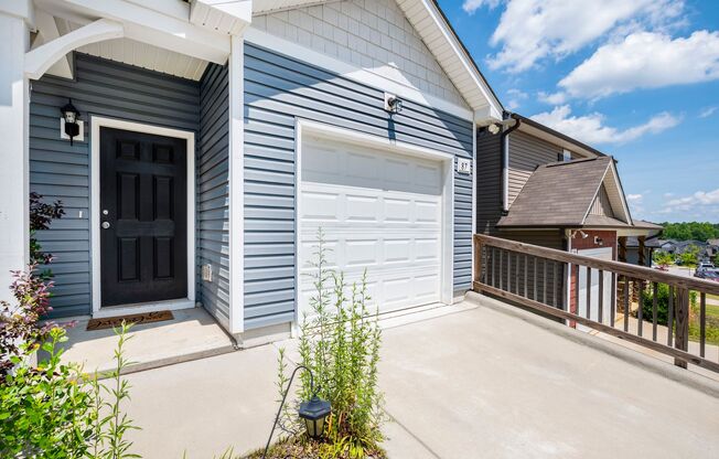 Minutes to Downtown Clayton - 3 Bedroom Home in Parkview!