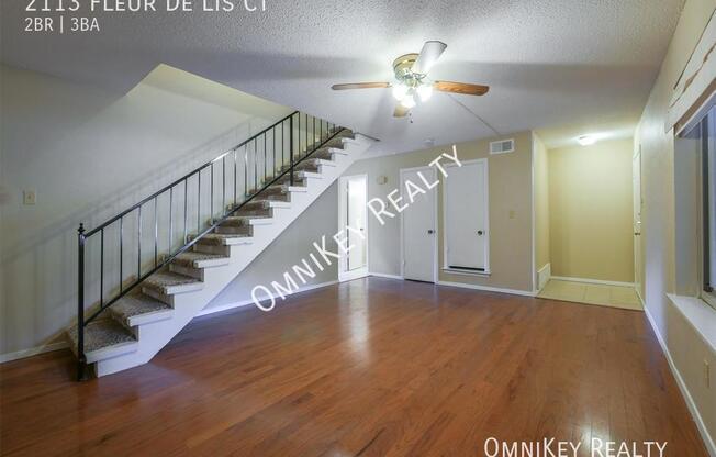 2113 FLEUR DE LIS CT