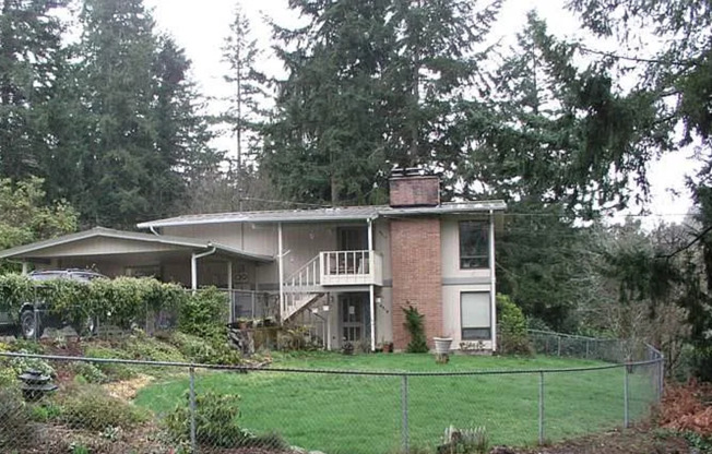 Charming 3 Bedroom with water view