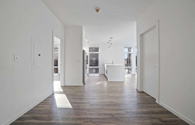 2 beds, 2 baths, 1,125 sqft, $5,350, Unit 403