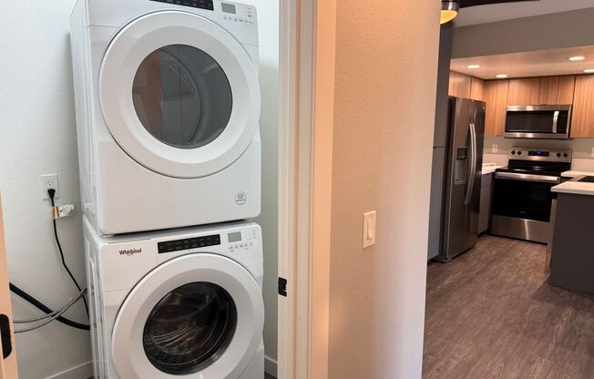 2 beds, 1 bath, 853 sqft, $2,615, Unit 6G