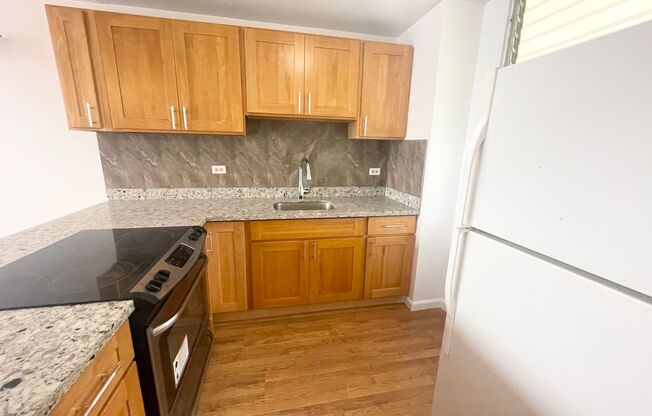 Ground Floor Unit in Likini West Available Now- With All Utilities Included!!