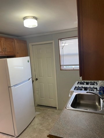 2 beds, 1 bath, 1,000 sqft, $2,200, Unit 2