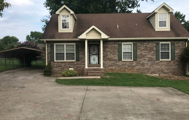 4 Bedroom Pet Friendly Home For Rent Near Heritage Park!