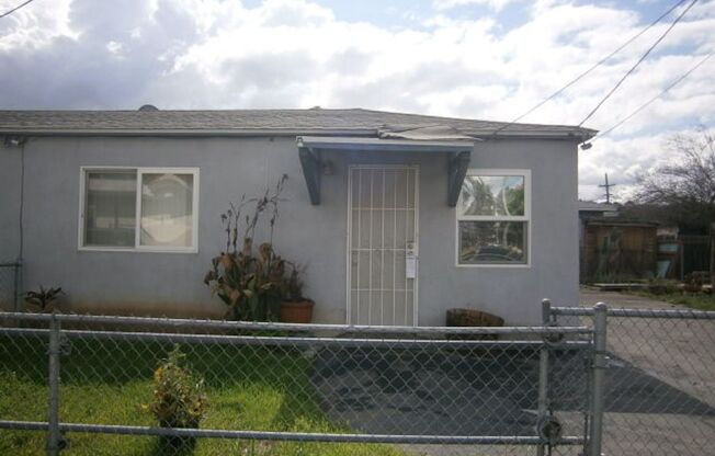 1 Bed-1 Bath Single Story Duplex in El Cajon