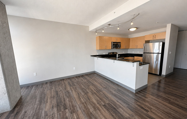 3 beds, 2 baths, 1,292 sqft, $2,795, Unit 802