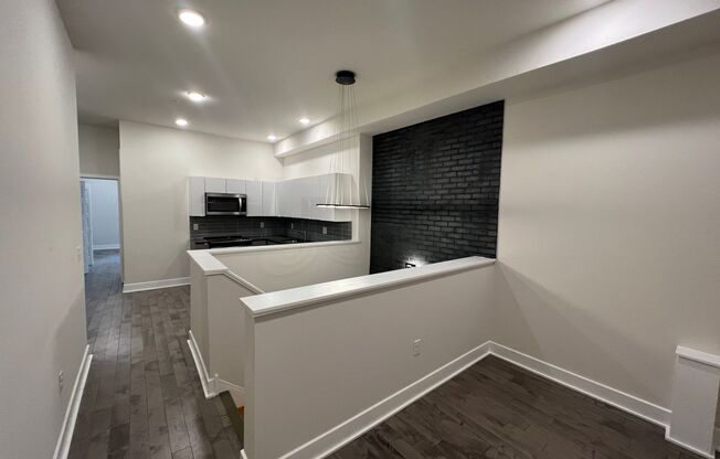 2 beds, 2 baths, 1,100 sqft, $2,200, Unit Unit 1