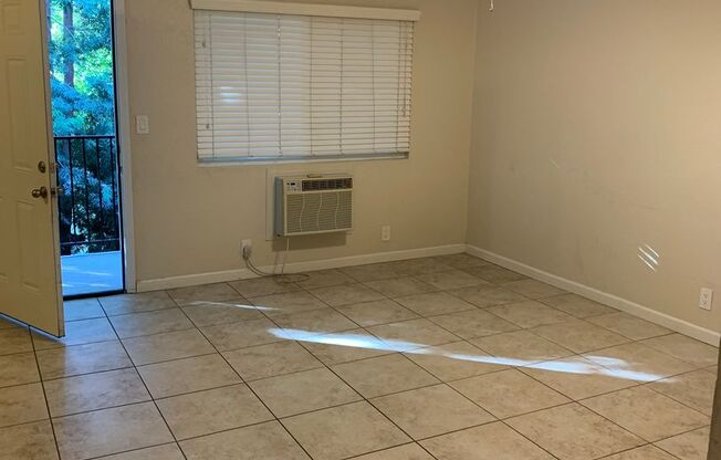 2 beds, 1 bath, $2,095, Unit #8