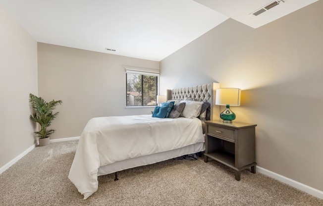Well Appointed Bedroom at Whisper Hollow Apartments, Maryland Heights, 63043