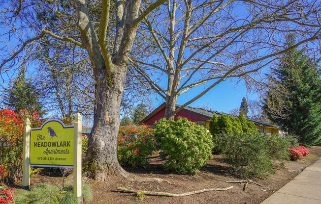 Meadowlark Apartments