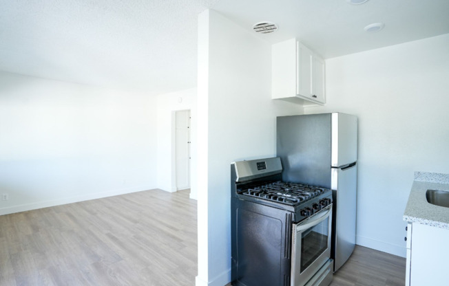 1 bed, 1 bath, 525 sqft, $1,995, Unit 649-14