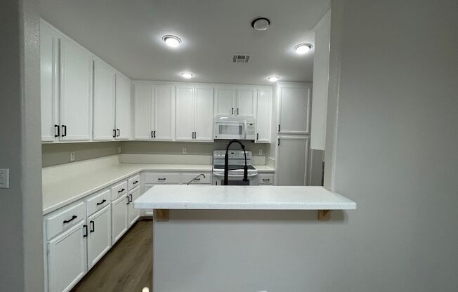 2 beds, 2 baths, $1,550, Unit # 101