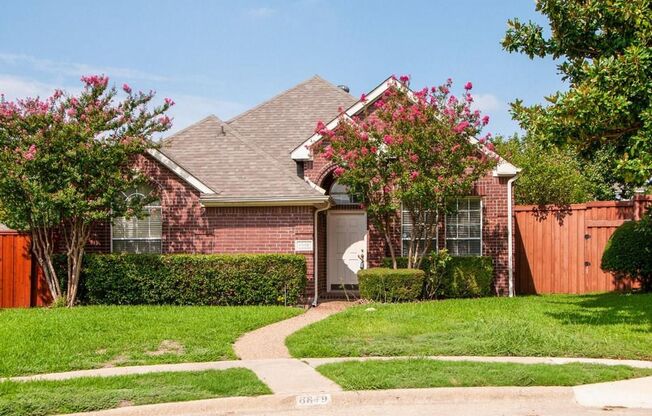 Adorable single story 3/2- Plano