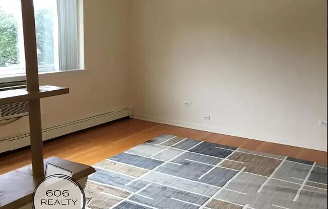 4827 West 31st! Great location for walkability!