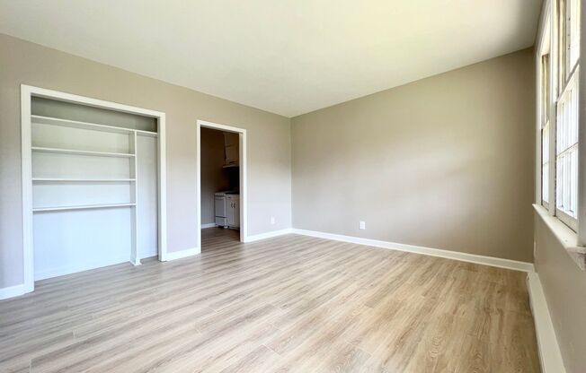 1 bed, 1 bath, 550 sqft, $775, Unit 6615O