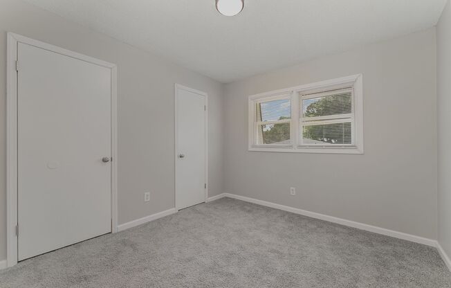 2 beds, 1.5 baths, 1,160 sqft, $949