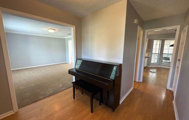 Spacious home in the heart of Grapevine