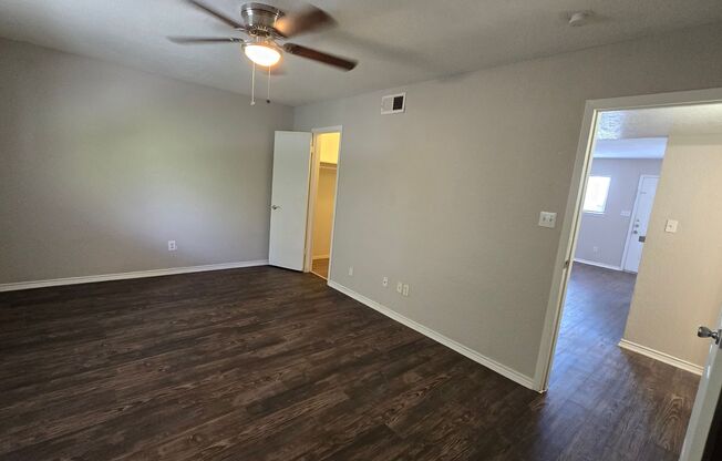 1 bed, 1 bath, 685 sqft, $800, Unit Unit 19