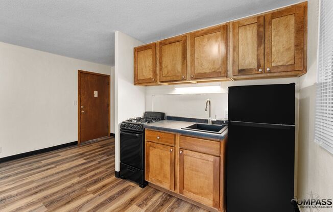 1215 S Dewey St Apartments