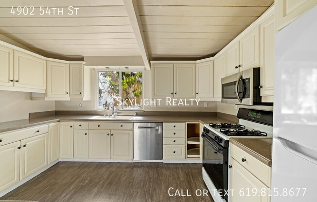 4902 54 ST
