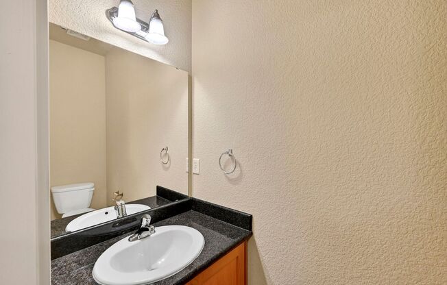 3 beds, 2.5 baths, 1,517 sqft, $2,395, Unit 17264