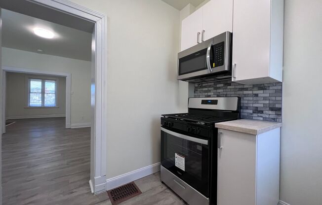 Updated 2BR 1 Bath townhouse with yard!