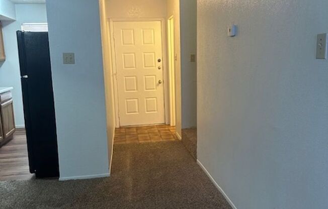 2 beds, 1.5 baths, 1,048 sqft, $880, Unit 0603