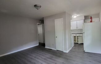 1 bed, 1 bath, 983 sqft, $950