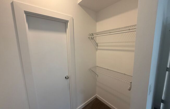 2 beds, 1 bath, 745 sqft, $2,095, Unit 8513-201