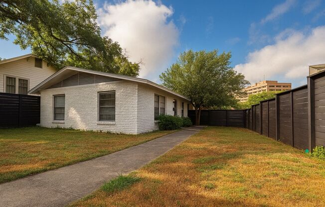 607 Bellevue Pl Unit A