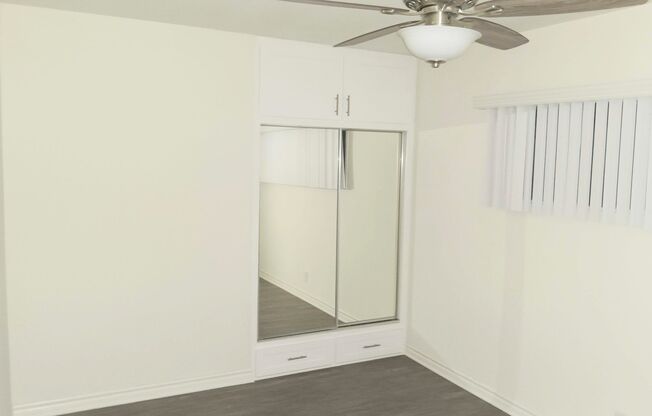 2 beds, 1 bath, $1,995, Unit F