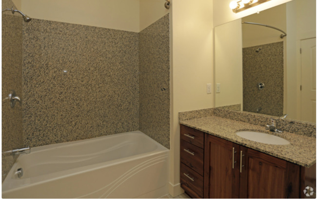 2 beds, 2 baths, 1,004 sqft, $1,550, Unit 339
