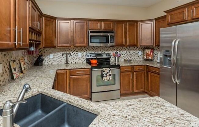 2 beds, 2.5 baths, 1,200 sqft, $1,495, Unit 10-102