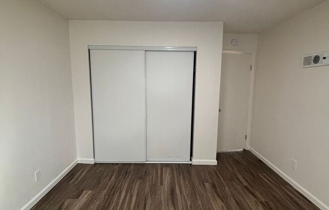 1 bed, 1 bath, 650 sqft, $1,795, Unit B03