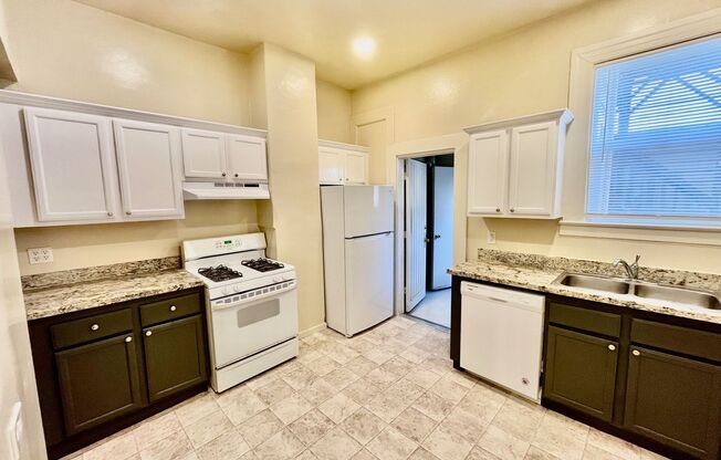 Webster St. Apts. (755-759)