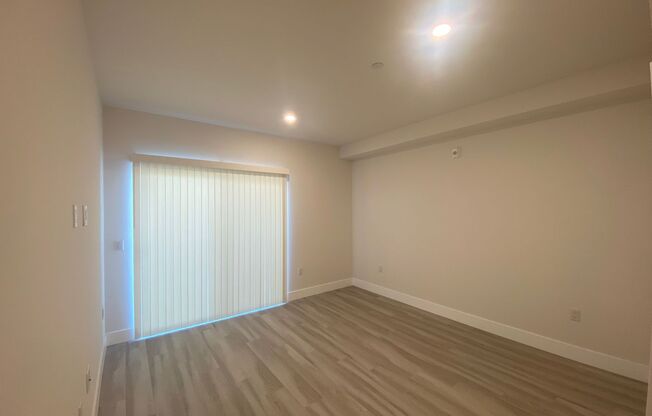 Studio, 1 bath, 513 sqft, $2,050, Unit 413