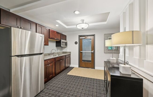 1 bed, 1 bath, 755 sqft, $1,295, Unit 1855-103
