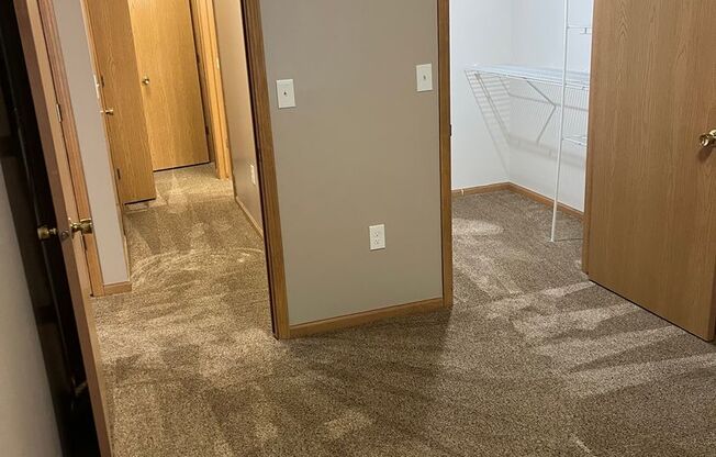 1 bed, 1 bath, 772 sqft, $1,039, Unit 1-106