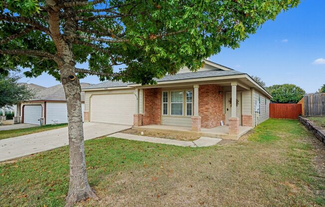 Charming Single-Story in Cibolo - Realtor Commission: $500