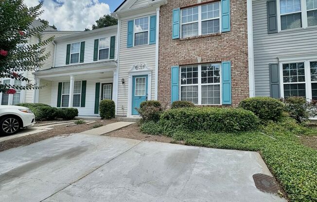 Stylish 3-Bed, 2.5-Bath Townhome in Prime Alpharetta Location
