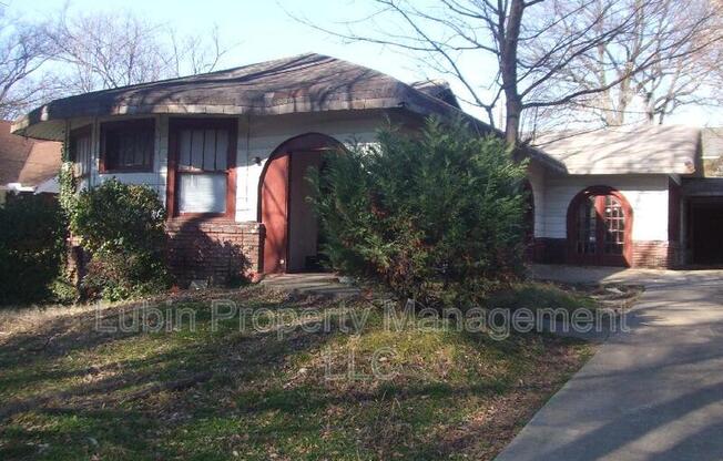2098 E MCLEMORE AVE