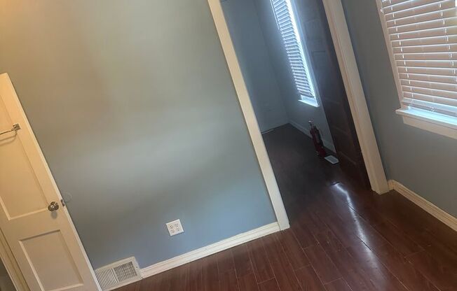 1111 9th Ave N