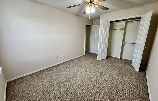 2 beds, 2 baths, $1,000