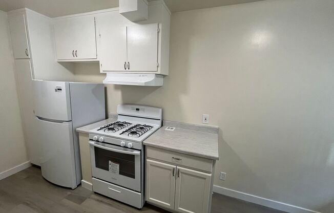 2 beds, 1 bath, $2,550, Unit #1